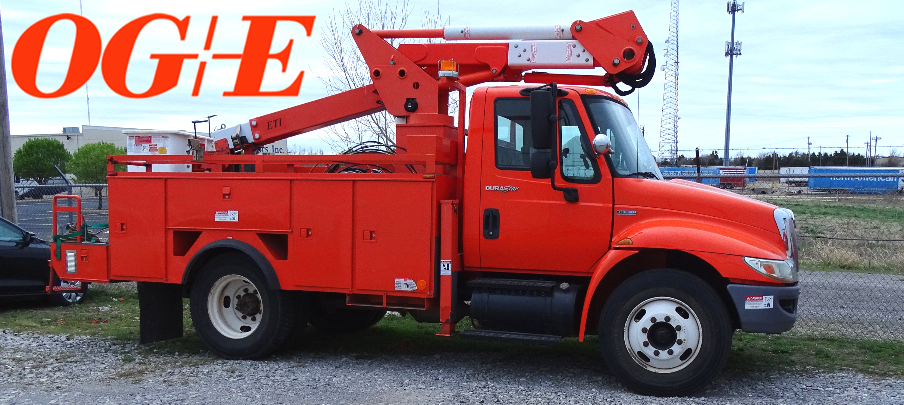 OG&E bucket truck