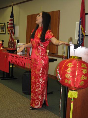 Hui with Chinese items